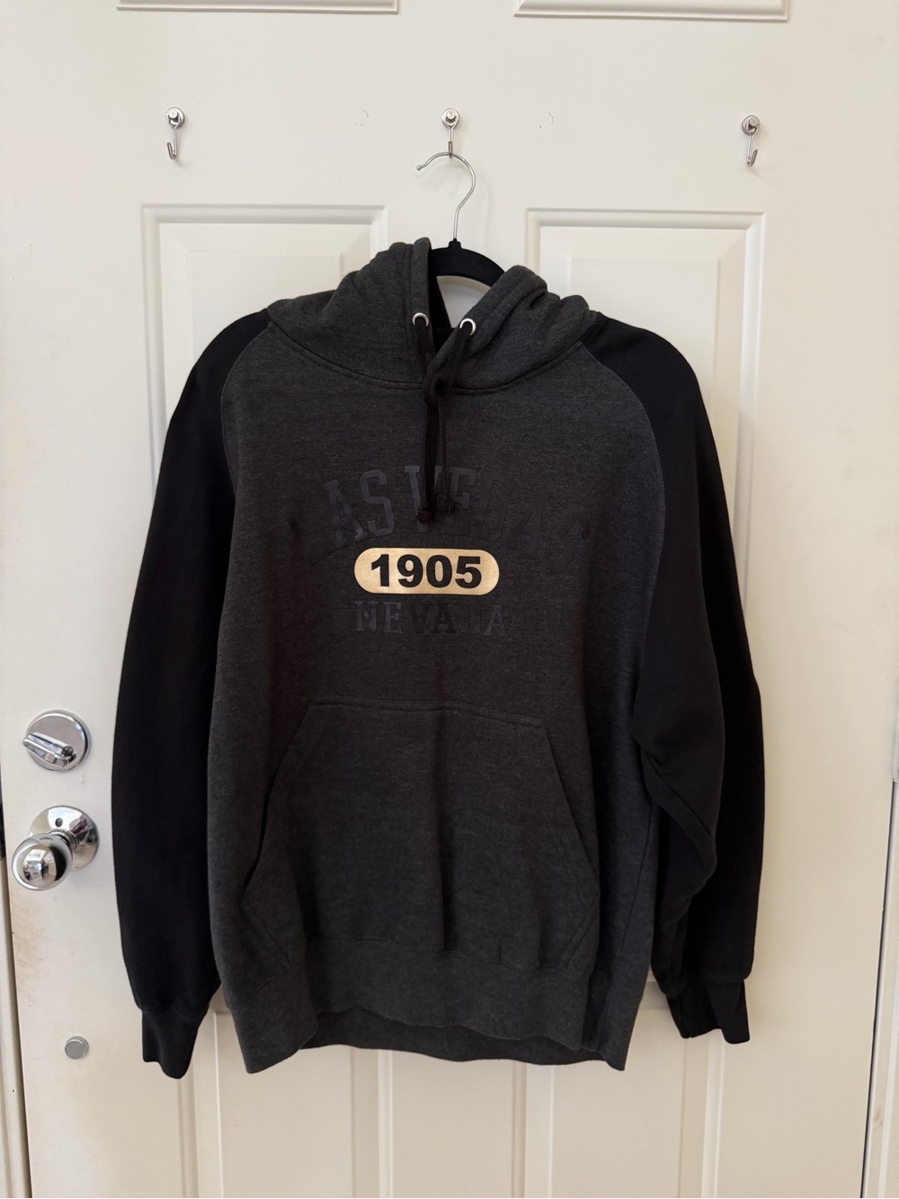 Las Vegas Nevada 1905 Graphic Men's Charcoal and Black Hoodie Size Large